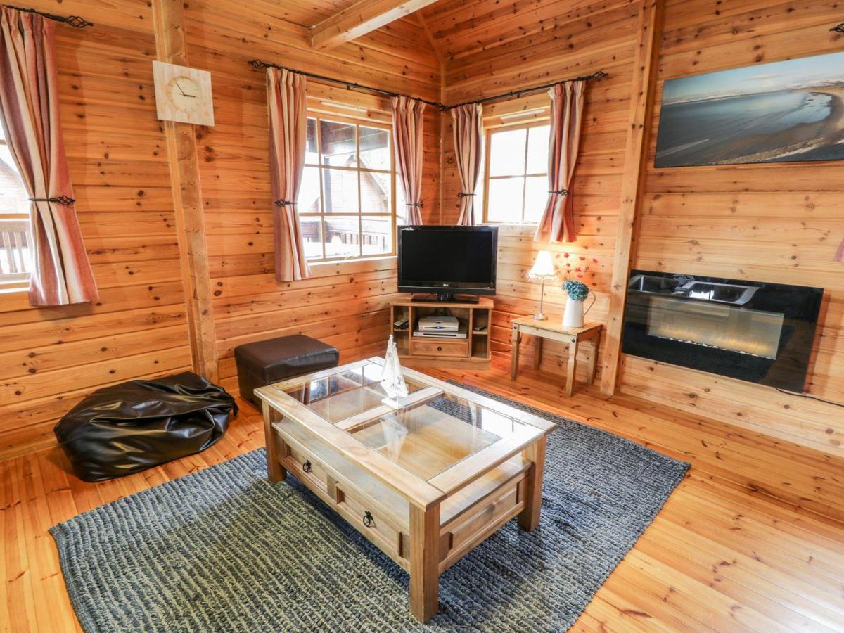 Sun View Lodge Llanbedr  Buitenkant foto