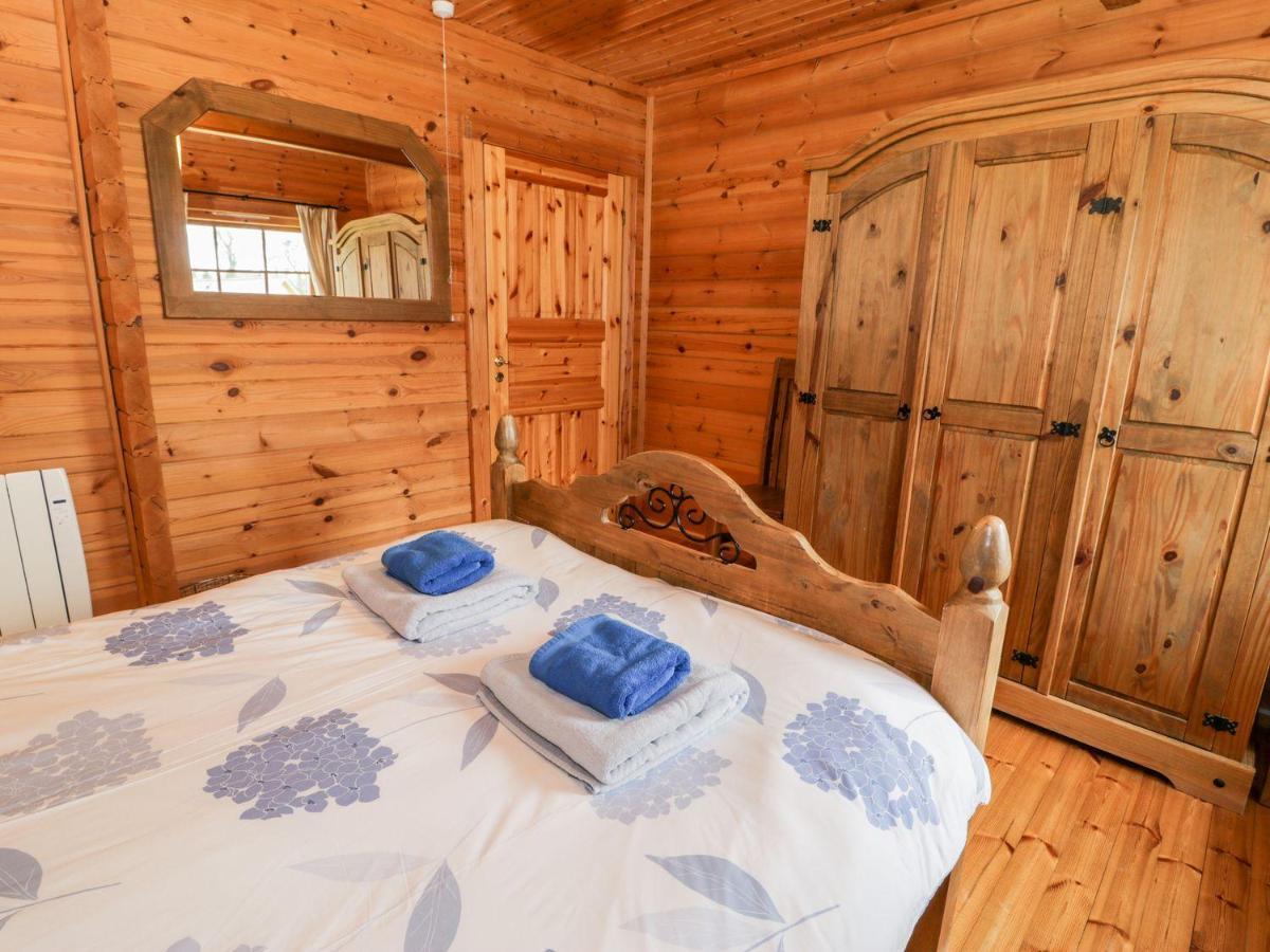 Sun View Lodge Llanbedr  Buitenkant foto
